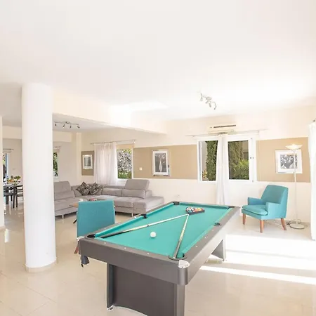 The Ultimate 5 Star Holiday In With Private Pool And Close To The Beach 1383 アヤナパ